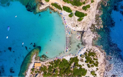 Costa Smeralda: come vivere una vacanza di lusso in Sardegna